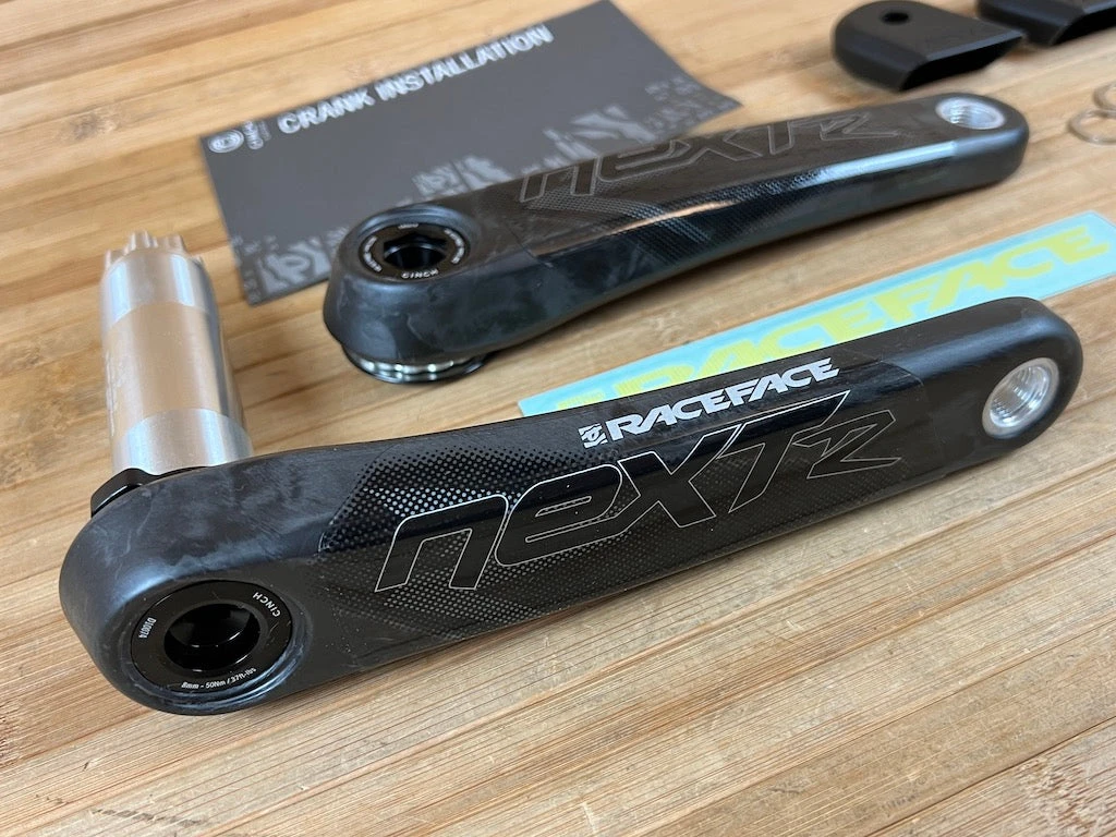 Race Face Next R Carbon Kurbelset 175mm 68/73mm Black 6 Race Face Next R Carbon Kurbelset 175mm 68/73mm Black – Bild 4