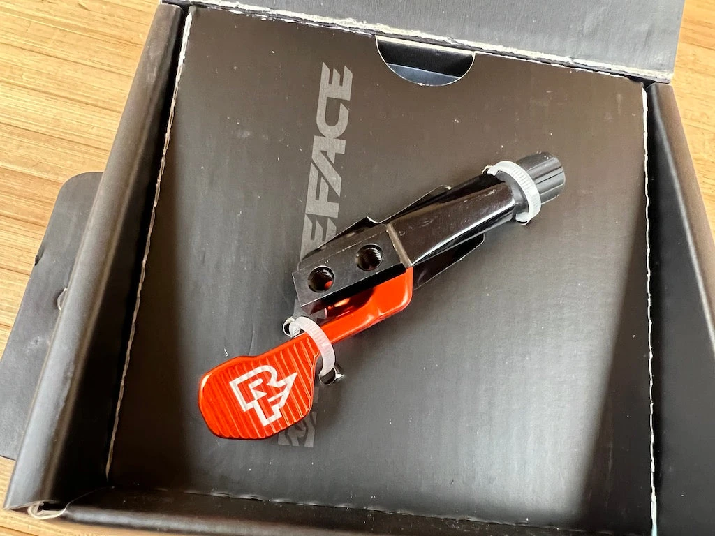 Race Face Turbine 1x Seatpost Lever / Hebel Orange 4 Race Face Turbine 1x Seatpost Lever / Hebel Orange – Bild 2