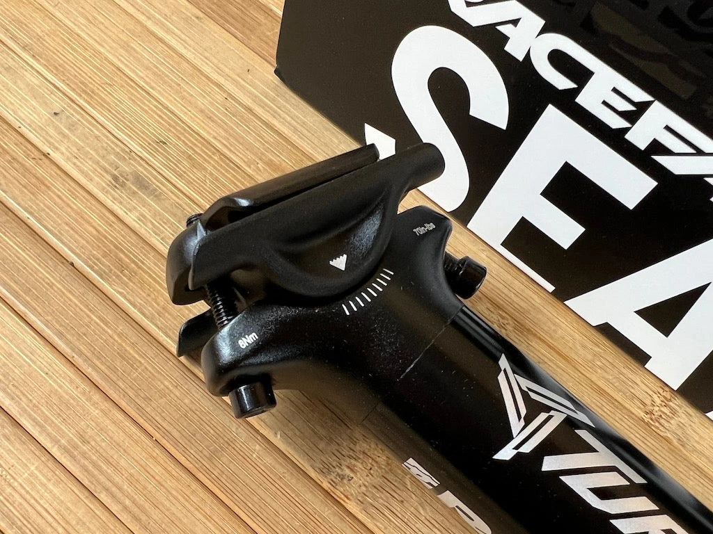 Race Face Turbine Sattelstütze 31,6mm / 400mm Black 5 Race Face Turbine Sattelstütze 31,6mm / 400mm Black – Bild 3