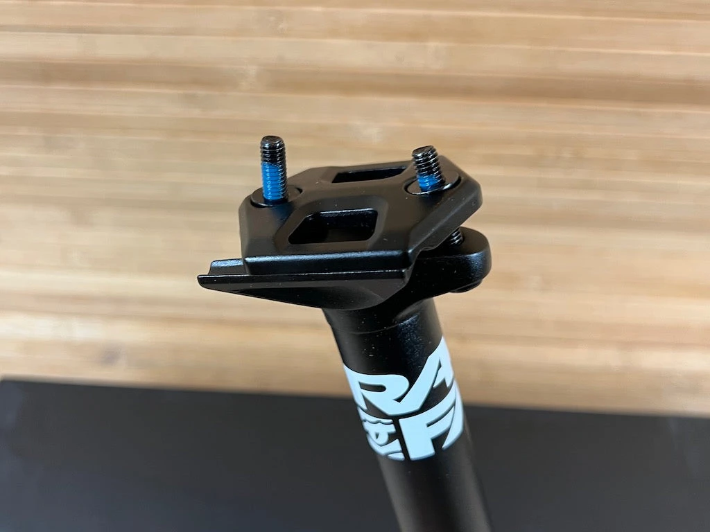 Race Face Chester Sattelstütze 27,2mm / 325mm Black 6 Race Face Chester Sattelstütze 27,2mm / 325mm Black – Bild 4