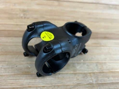 Race Face Aeffect R Vorbau 40mm / 35mm Black -Reverse Verkäufe IMG 4586 f2cd9d74 2298 4b42 b9f9 90e11be815ca