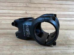 Race Face Aeffect R Vorbau 40mm / 35mm Black -Reverse Verkäufe IMG 4588 0178788f cb08 496f bfb6 5ec2ab3f7415