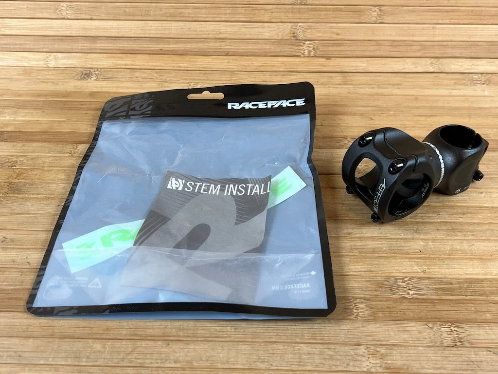 Race Face Aeffect Vorbau 60mm / 35mm Black 3 Race Face Aeffect Vorbau 60mm / 35mm Black