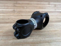 Race Face Aeffect Vorbau 70mm / 35mm Black -Reverse Verkäufe IMG 4614 8bfda35d 6236 4b9f 959b 701abb1758c6