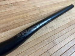 Race Face Atlas Lenker Stealth / Black 820mm 35mm -Reverse Verkäufe IMG 4731