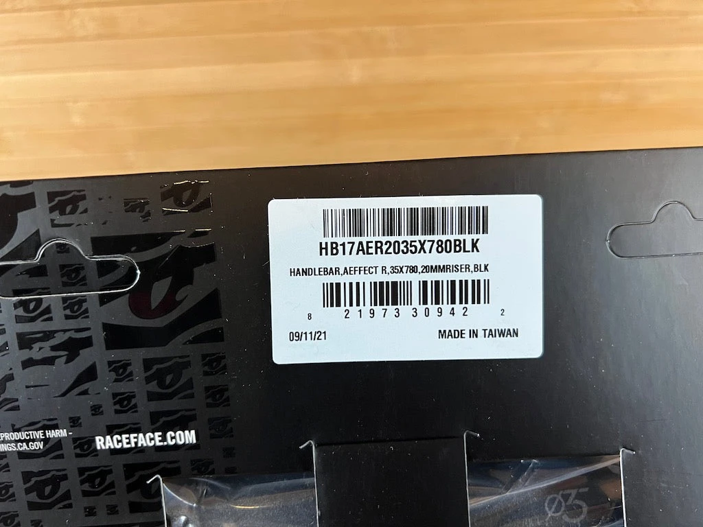 Race Face Aeffect R Lenker Black 780mm / 35mm 10 Race Face Aeffect R Lenker Black 780mm / 35mm – Bild 8