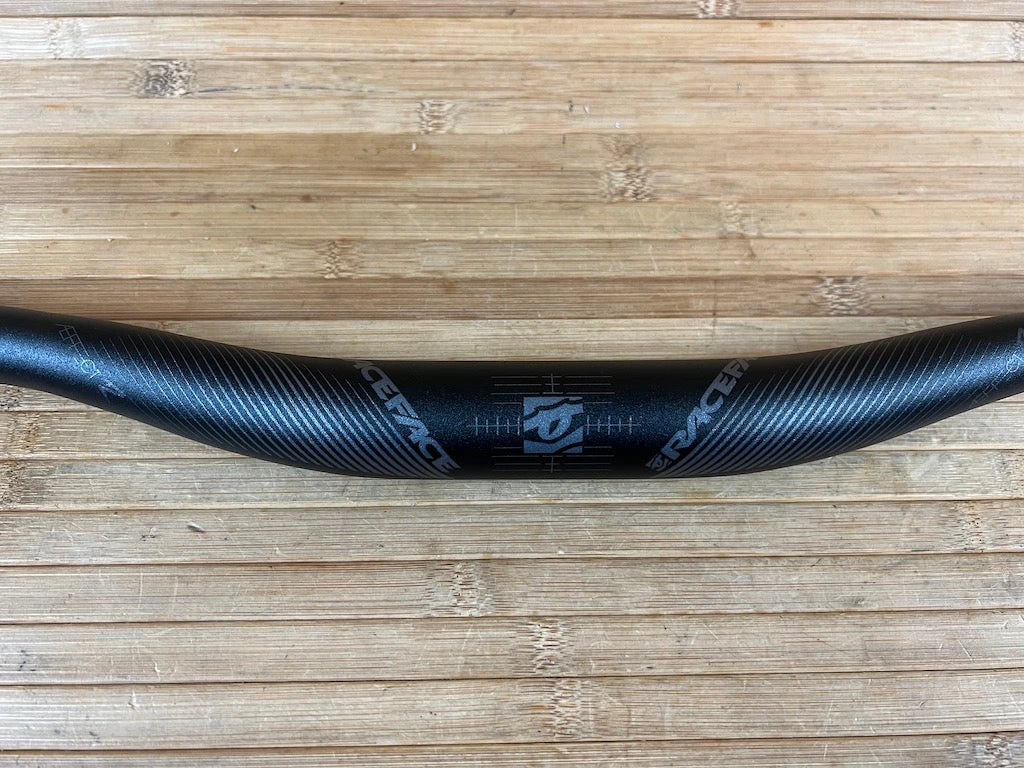 Race Face Aeffect R Lenker Black 780mm / 35mm 4 Race Face Aeffect R Lenker Black 780mm / 35mm – Bild 2