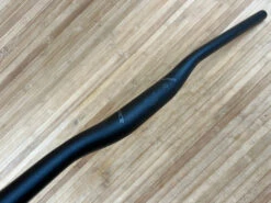 Race Face Aeffect R Lenker Black 780mm / 35mm 13 Race Face Aeffect R Lenker Black 780mm / 35mm -Reverse Verkäufe IMG 4747