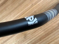 Race Face SixC Carbon Lenker White 785mm / 31,8mm -Reverse Verkäufe IMG 4757