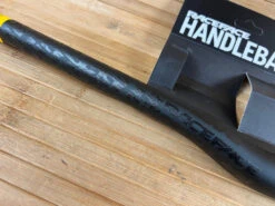 Race Face Atlas FR Lenker Stealth / Black 785mm / 31,8mm -Reverse Verkäufe IMG 4778