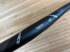 Race Face Aeffect Lenker Black 760mm / 35mm -Reverse Verkäufe IMG 4795 989c132f dac9 49cd beab 1288867d90e8