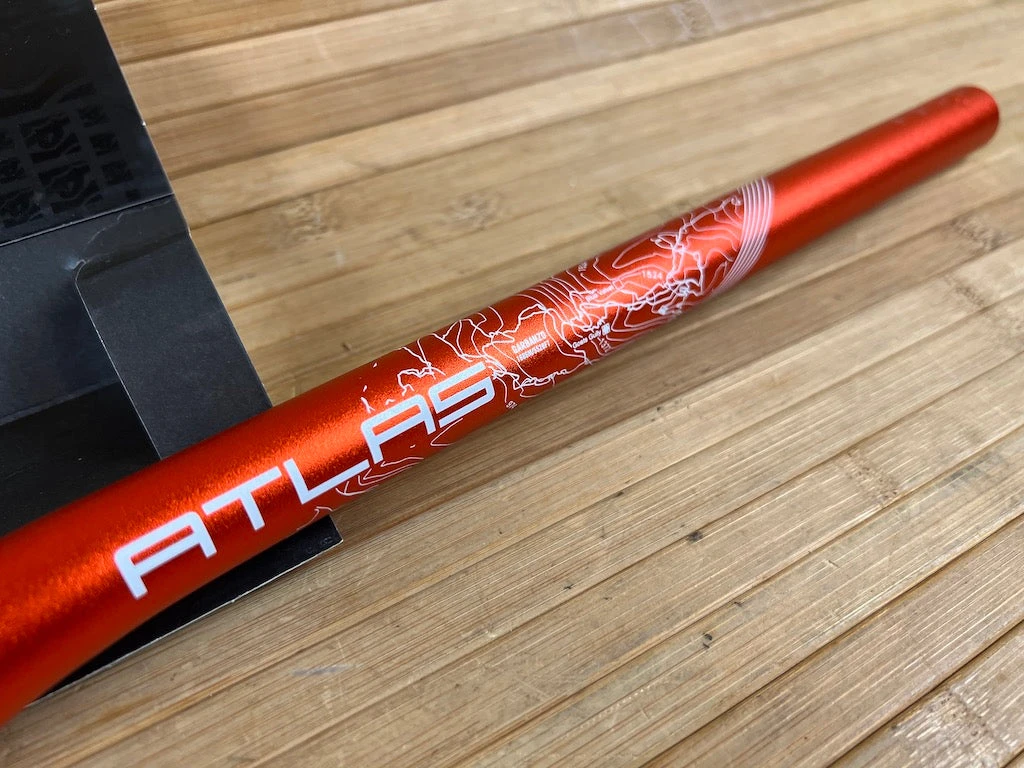 Race Face Atlas Lenker Orange 785mm / 31,8mm 6 Race Face Atlas Lenker Orange 785mm / 31,8mm – Bild 4