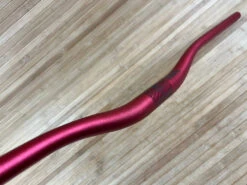 Race Face Atlas Lenker Red 820mm 35mm -Reverse Verkäufe IMG 4820