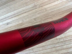 Race Face Atlas Lenker Red 820mm 35mm -Reverse Verkäufe IMG 4821