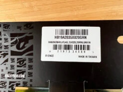 Race Face Atlas Lenker Green 820mm 35mm 19 Race Face Atlas Lenker Green 820mm 35mm -Reverse Verkäufe IMG 4824