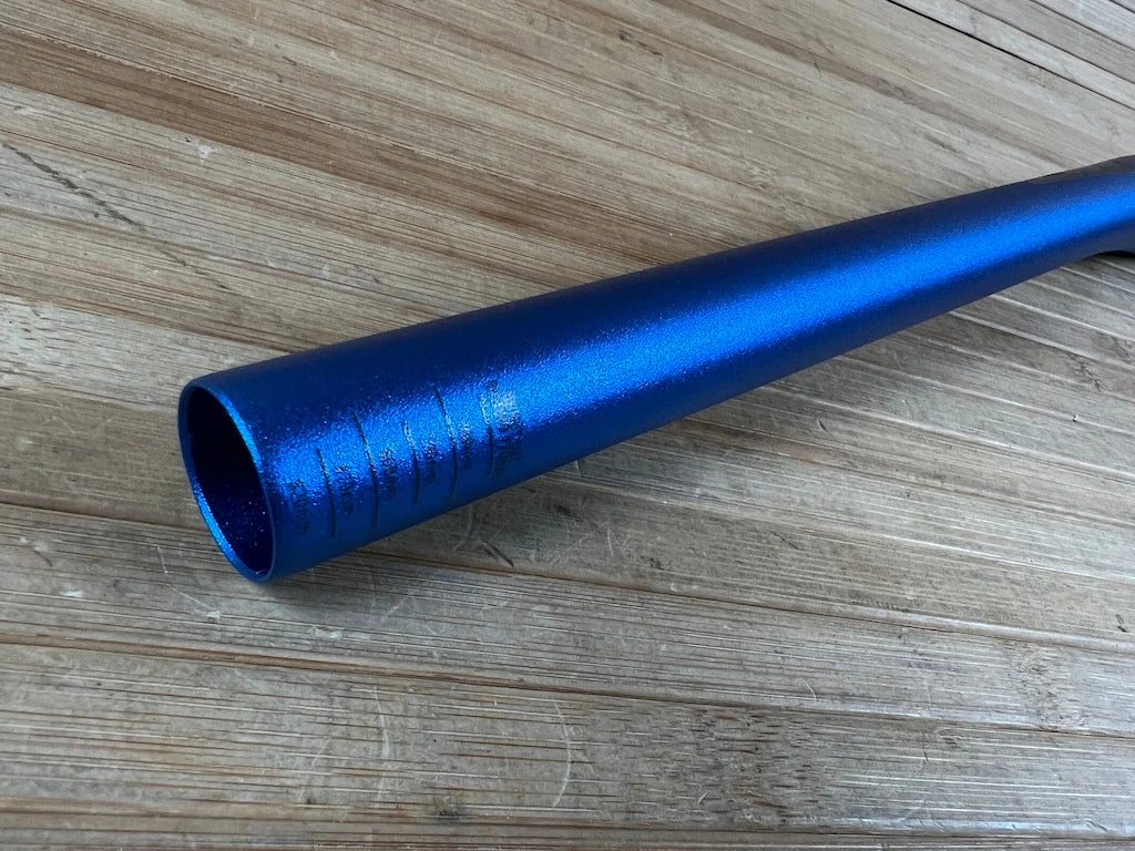 Race Face Atlas Lenker Blue 820mm 35mm 9 Race Face Atlas Lenker Blue 820mm 35mm – Bild 7