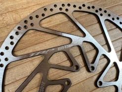 TRP R1 Disc / Bremsscheibe 6-Loch 223mm / 2,3mm -Reverse Verkäufe IMG 5042 7a70aee7 8240 4ef1 bca8 9a190a542a62