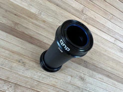 SRAM DUB BB30 83mm Cannondale Innenlager MTB -Reverse Verkäufe IMG 5568