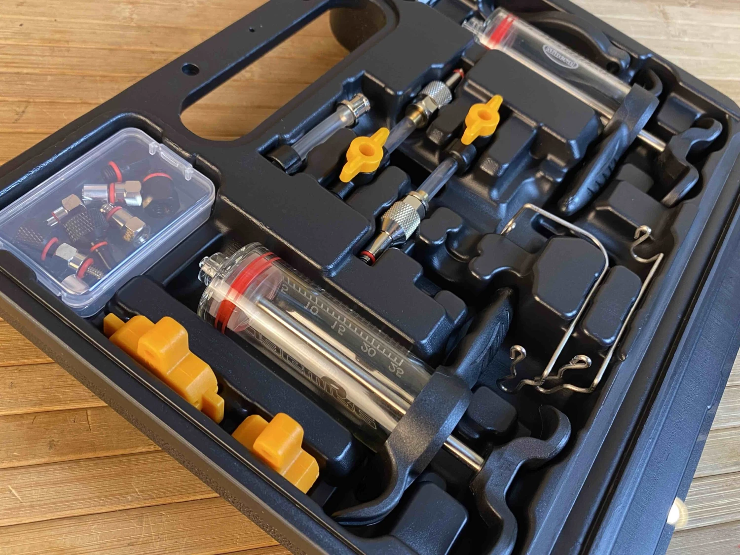 Jagwire Elite Bleed Profi Entlüftungskit Mineralöl 5 Jagwire Elite Bleed Profi Entlüftungskit Mineralöl – Bild 3