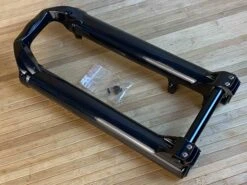 FOX 40 Casting / Lower 2017 27,5" Shiny Black