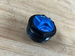 Fox 40 Topcap Assy Schwarz Float -Reverse Verkäufe IMG 5809