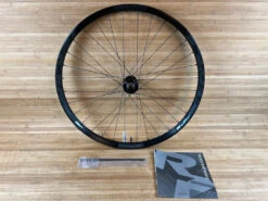 Race Face Aeffect R 30 Hinterrad HR 29" Boost Schwarz XD EMTB