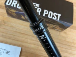 Race Face Aeffect R Dropper Post 170mm Hub / 31,6mm Variostütze 17 Race Face Aeffect R Dropper Post 170mm Hub / 31,6mm Variostütze -Reverse Verkäufe IMG 5870 6b05cbb9 ffb6 4400 8908 d087deeaa3b2