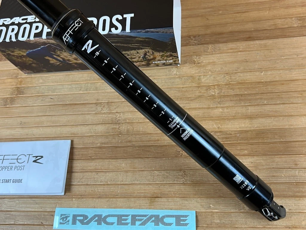 Race Face Aeffect R Dropper Post 170mm Hub / 31,6mm Variostütze 8 Race Face Aeffect R Dropper Post 170mm Hub / 31,6mm Variostütze – Bild 6