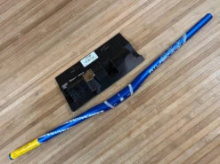 Race Face Atlas Lenker Blue 785mm / 31,8mm