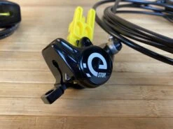 Magura MT4 EStop Bremsenset / Scheibenbremsen VR/HR 16 Magura MT4 EStop Bremsenset / Scheibenbremsen VR/HR -Reverse Verkäufe IMG 5908