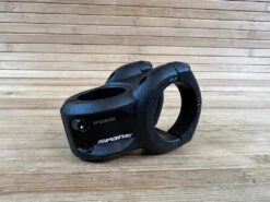 Spank Spoon 350 Stem / Vorbau Schwarz 35mm / 35mm -Reverse Verkäufe IMG 5918 3a6ed133 5962 4240 9efa 94ee07688956