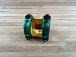 Spank Spoon 350 Stem / Vorbau Rasta 35mm / 35mm -Reverse Verkäufe IMG 5924 46daa121 f77c 4cf4 9f2b 3987a2501510