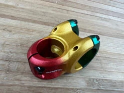 Spank Spoon 350 Stem / Vorbau Rasta 35mm / 35mm -Reverse Verkäufe IMG 5927 195cec6b 96e5 440a a247 1cb6b0c49796