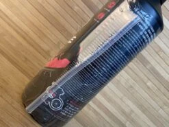 Muc-Off Muc Off No Puncture Hassle 1L Dichtmilch -Reverse Verkäufe IMG 5929