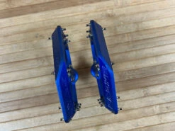 Spank Spike Reboot Pedale / Plattformpedale Blue -Reverse Verkäufe IMG 5973 11a42897 b9fa 40f2 af10 1626cf30d734