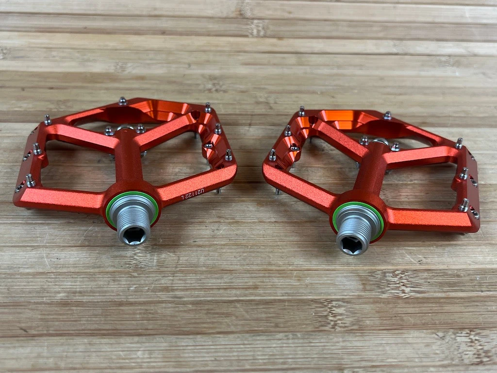 Spank Oozy Trail Reboot Pedale / Plattformpedale Orange 6 Spank Oozy Trail Reboot Pedale / Plattformpedale Orange – Bild 4