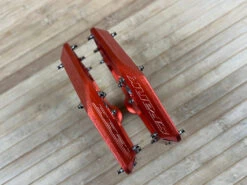 Spank Oozy Trail Reboot Pedale / Plattformpedale Orange 14 Spank Oozy Trail Reboot Pedale / Plattformpedale Orange -Reverse Verkäufe IMG 5986 4ddfc194 bf91 4e27 bf78 ec05ddc86165