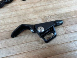 Merida Remote Hebel UNIVERSAL Für Vario-Sattelstütze -Reverse Verkäufe IMG 6004 9ff524af 58e2 494e 8459 953ec733ebd6