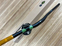 Spank Oozy 780 Vibrocore Lenker Black/grey 15mm 19 Spank Oozy 780 Vibrocore Lenker Black/grey 15mm -Reverse Verkäufe IMG 6055 edff007b 5963 49c3 ba98 8adbcb8a3237