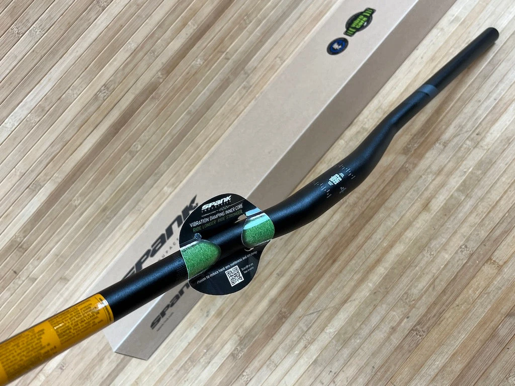 Spank Oozy 780 Vibrocore Lenker Black/grey 15mm 10 Spank Oozy 780 Vibrocore Lenker Black/grey 15mm – Bild 8