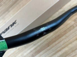 Spank Oozy 780 Vibrocore Lenker Black/grey 15mm 20 Spank Oozy 780 Vibrocore Lenker Black/grey 15mm -Reverse Verkäufe IMG 6056 3ad502ba 9d2a 4144 a5c9 9925c9230563