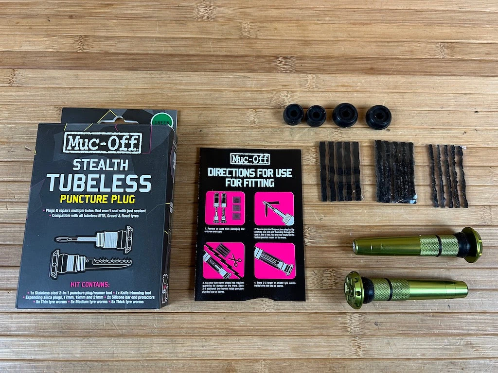 Muc-Off Stealth Tubeless Puncture Plug Set Green 3 Muc-Off Stealth Tubeless Puncture Plug Set Green