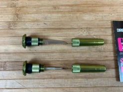Muc-Off Stealth Tubeless Puncture Plug Set Green 11 Muc-Off Stealth Tubeless Puncture Plug Set Green -Reverse Verkäufe IMG 6142 40bb238d c82b 439a ab5a b42e6677974a