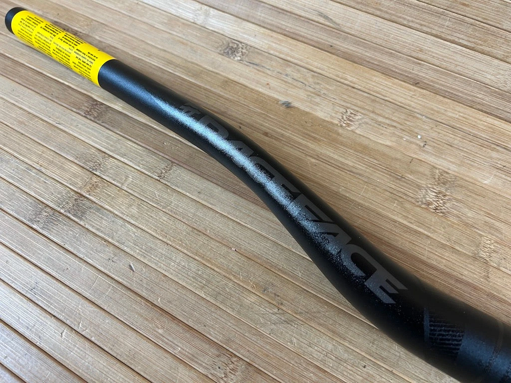 Race Face Turbine R Lenker Black 800mm / 35mm / 35mm Rise 7 Race Face Turbine R Lenker Black 800mm / 35mm / 35mm Rise – Bild 5