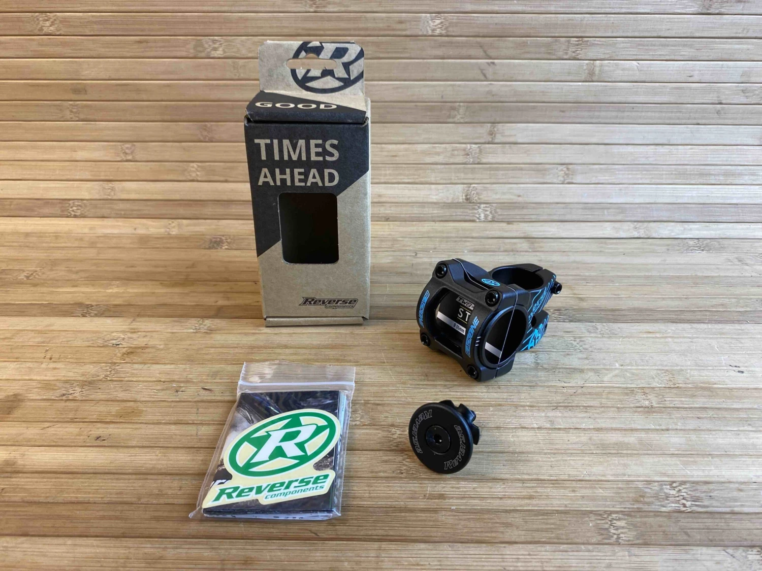 Reverse Black-One D-2 35mm Ø31,8 & Ø35mm Vorbau 3 Reverse Black-One D-2 35mm Ø31,8 & Ø35mm Vorbau