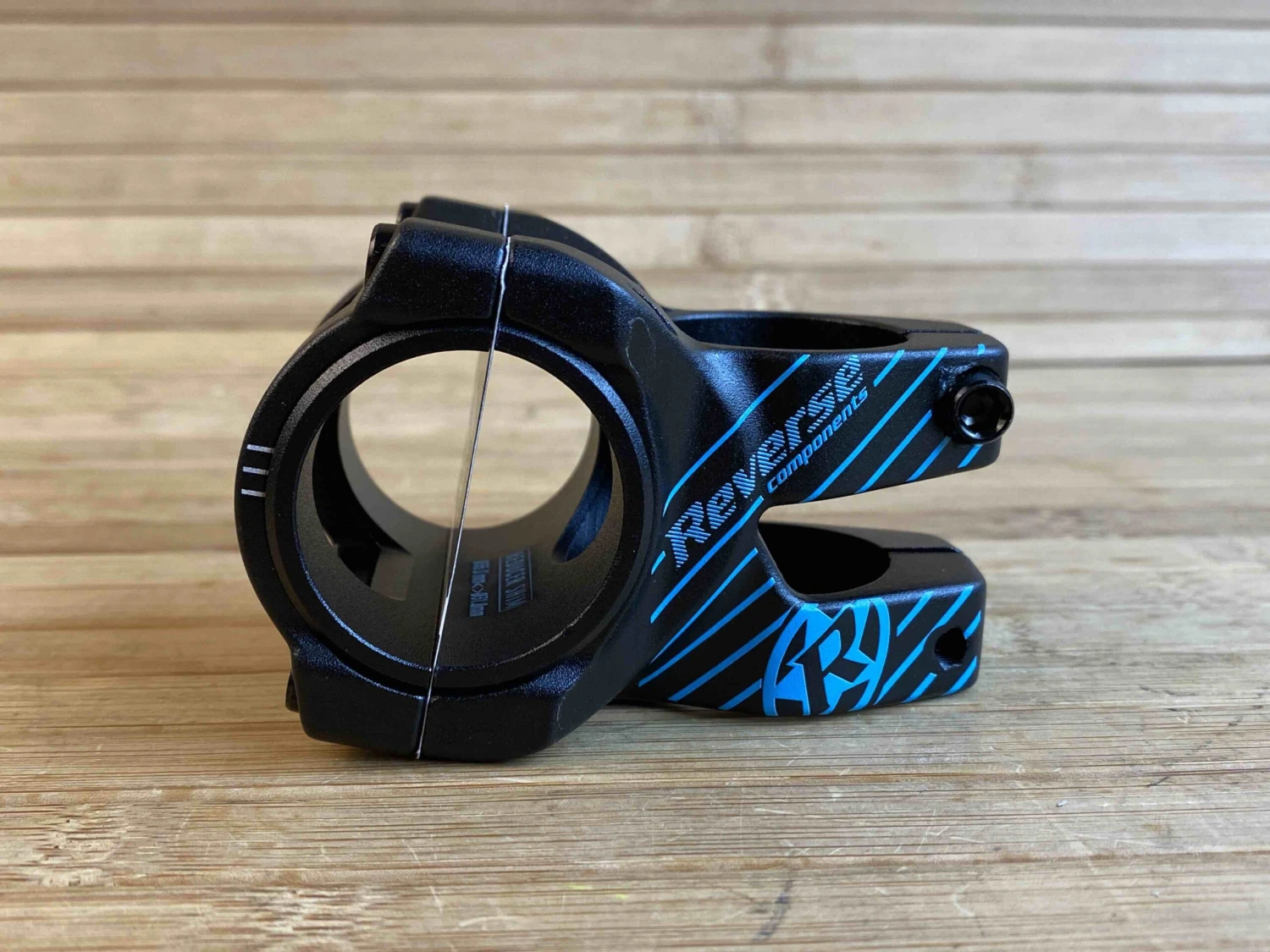 Reverse Black-One D-2 35mm Ø31,8 & Ø35mm Vorbau 7 Reverse Black-One D-2 35mm Ø31,8 & Ø35mm Vorbau – Bild 5