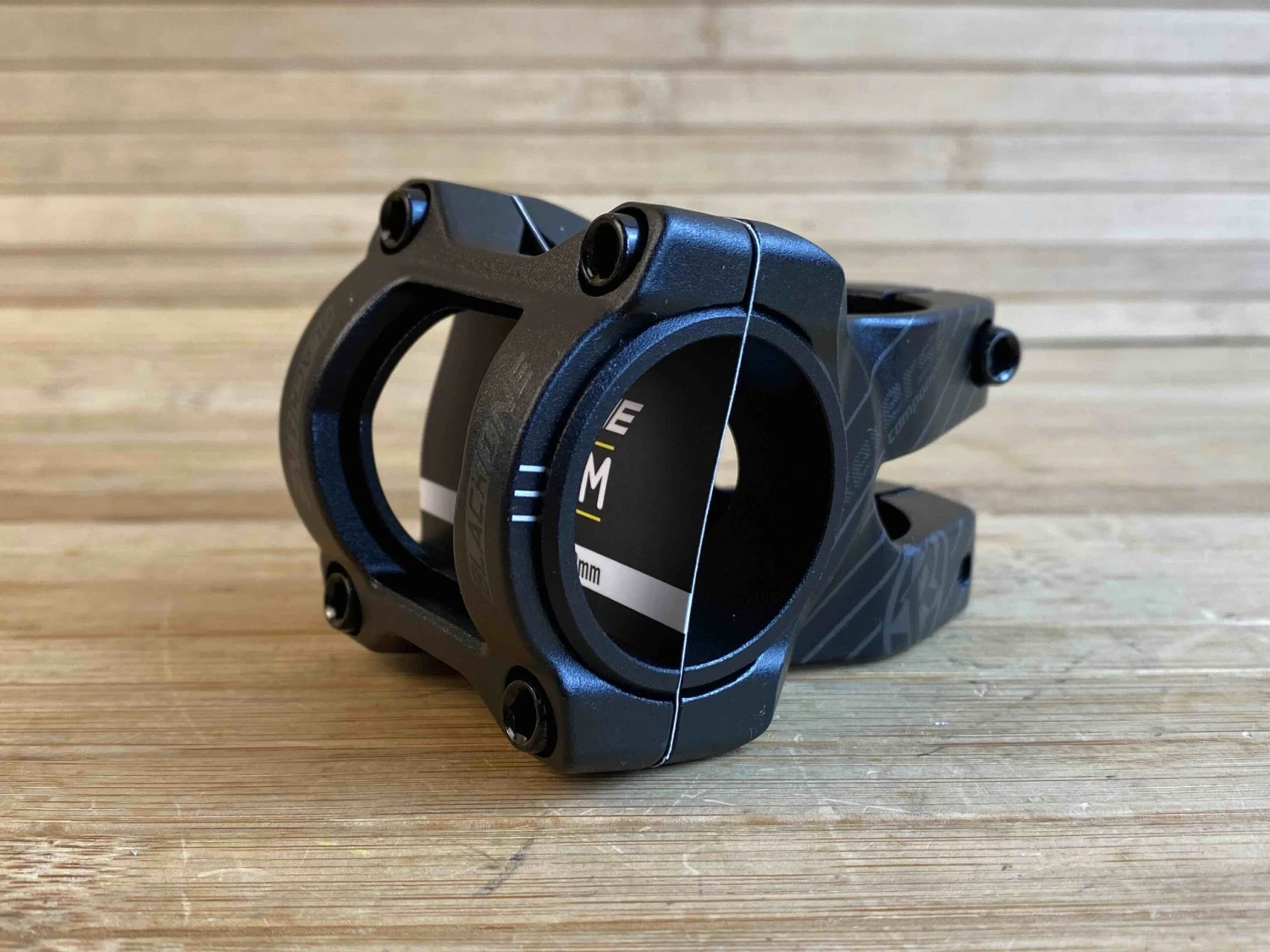 Reverse Black-One D-2 35mm Ø31,8 & Ø35mm Vorbau 6 Reverse Black-One D-2 35mm Ø31,8 & Ø35mm Vorbau – Bild 4