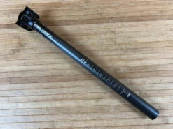 Race Face Next Sattelstütze 27,2mm / 400mm Black Carbon 13 Race Face Next Sattelstütze 27,2mm / 400mm Black Carbon -Reverse Verkäufe IMG 6893 f816ef53 8162 40ec 8262 227e201408a4