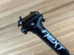 Race Face Next Sattelstütze 27,2mm / 400mm Black Carbon 16 Race Face Next Sattelstütze 27,2mm / 400mm Black Carbon -Reverse Verkäufe IMG 6896 eb876bb2 86b5 4abb 953d a1221c187cf2