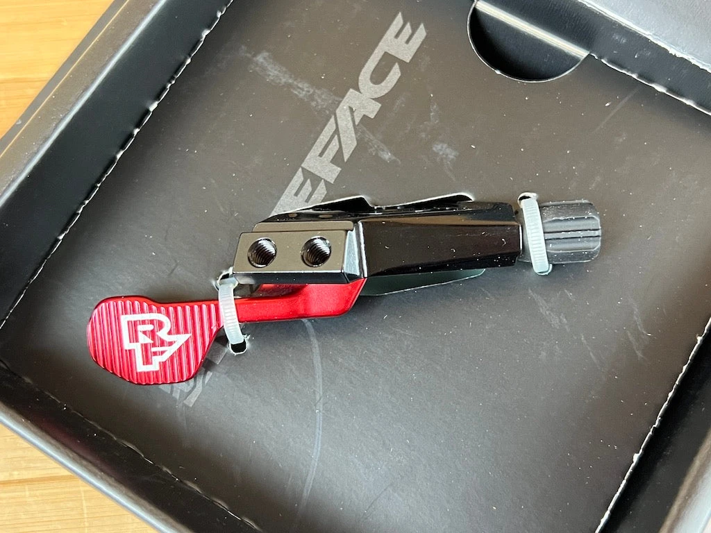 Race Face Turbine 1x Seatpost Lever / Hebel Rot 4 Race Face Turbine 1x Seatpost Lever / Hebel Rot – Bild 2